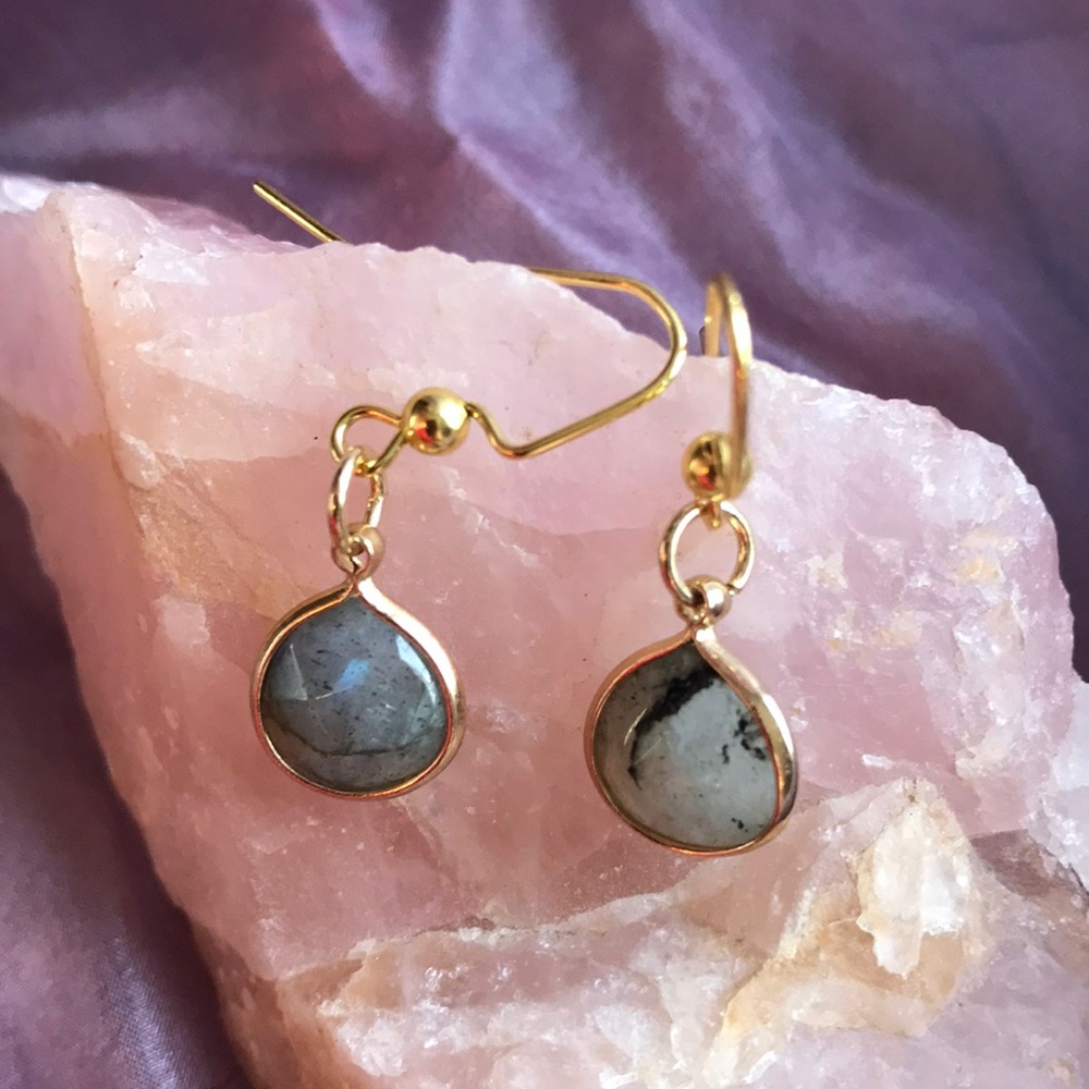 Dangle earrings - Picture 2 of 3